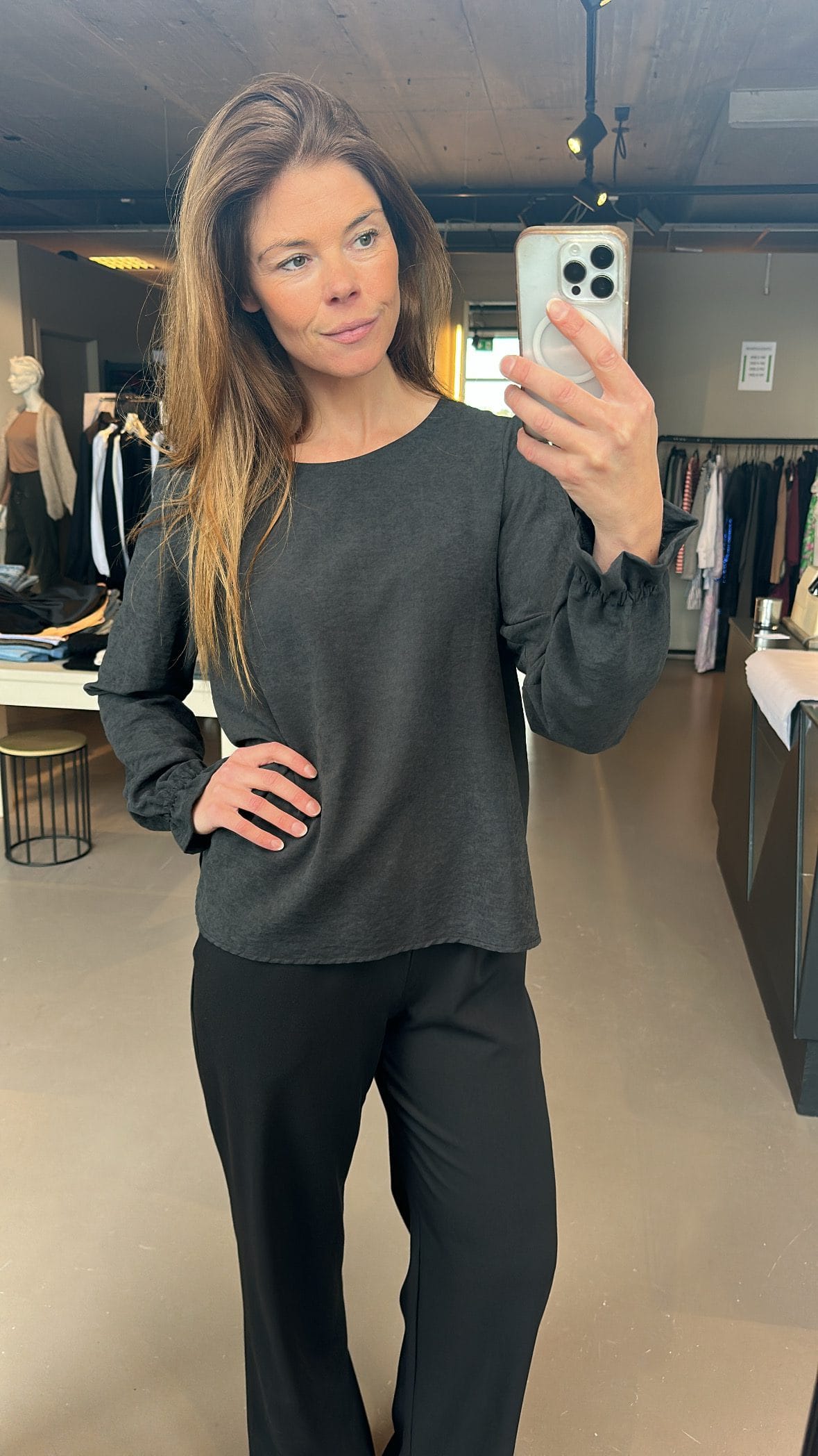 Fjóla skyrta Svört