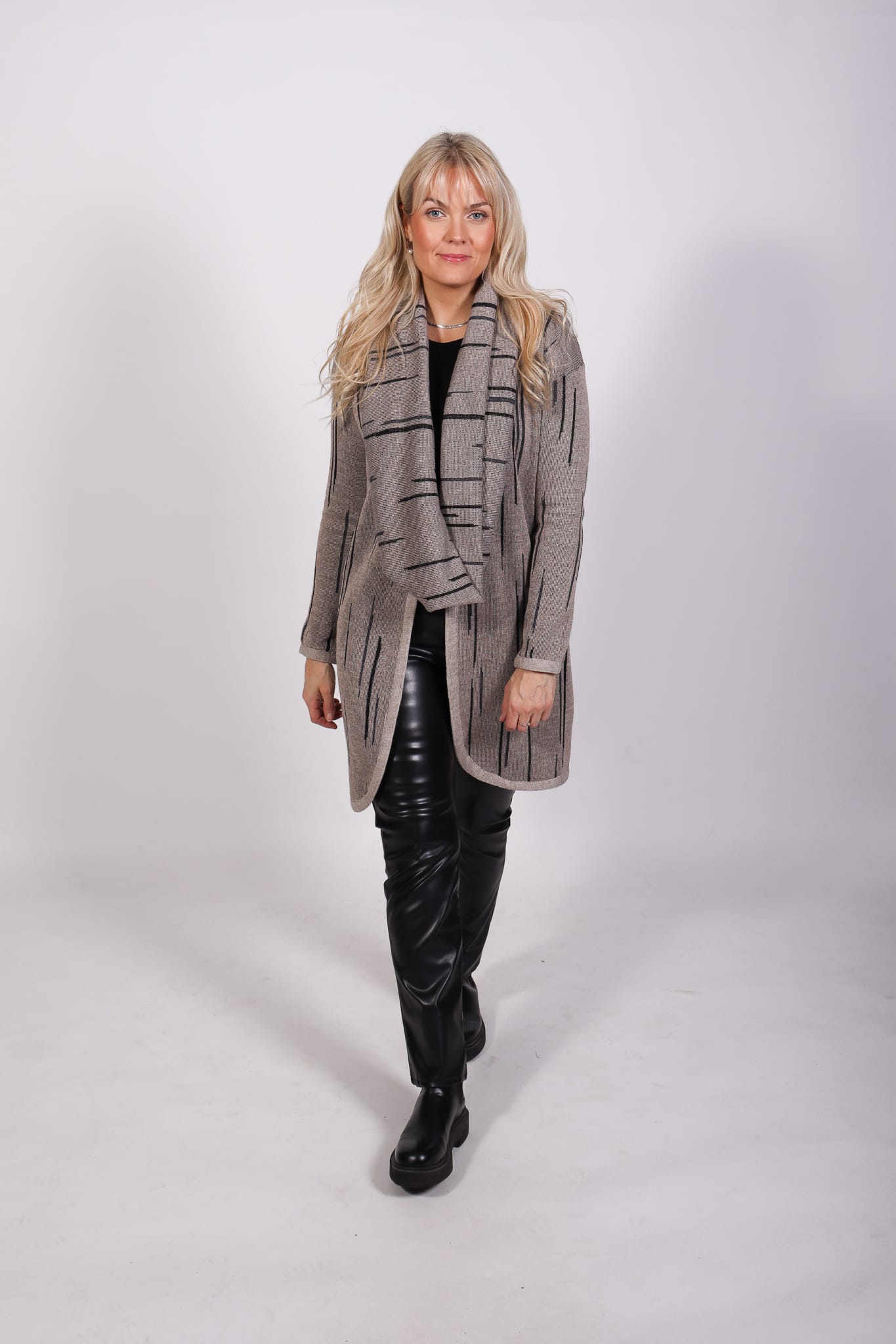 REGN peysa Sand - Image 6