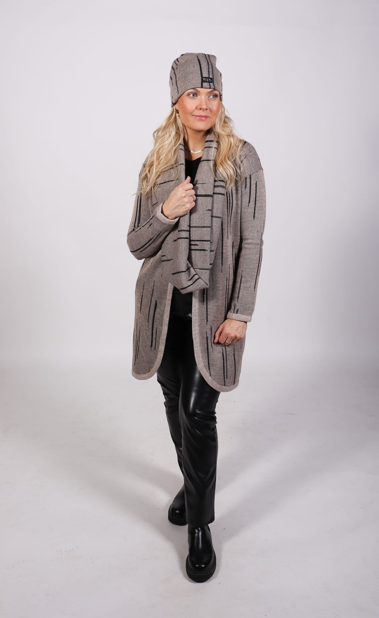 REGN peysa Sand - Image 2