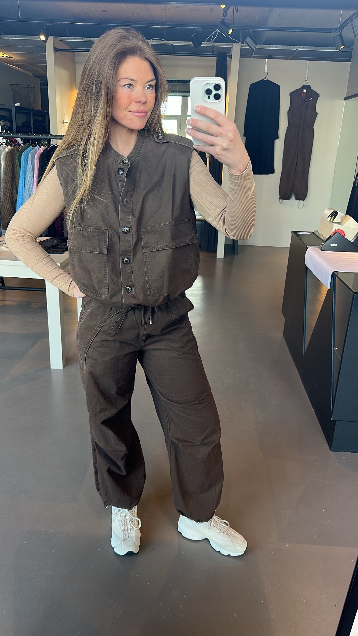 CONTINUE Carrie vest Brown
