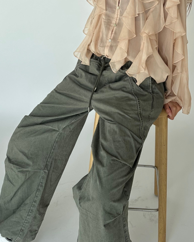CONTINUE Carrie pant Army