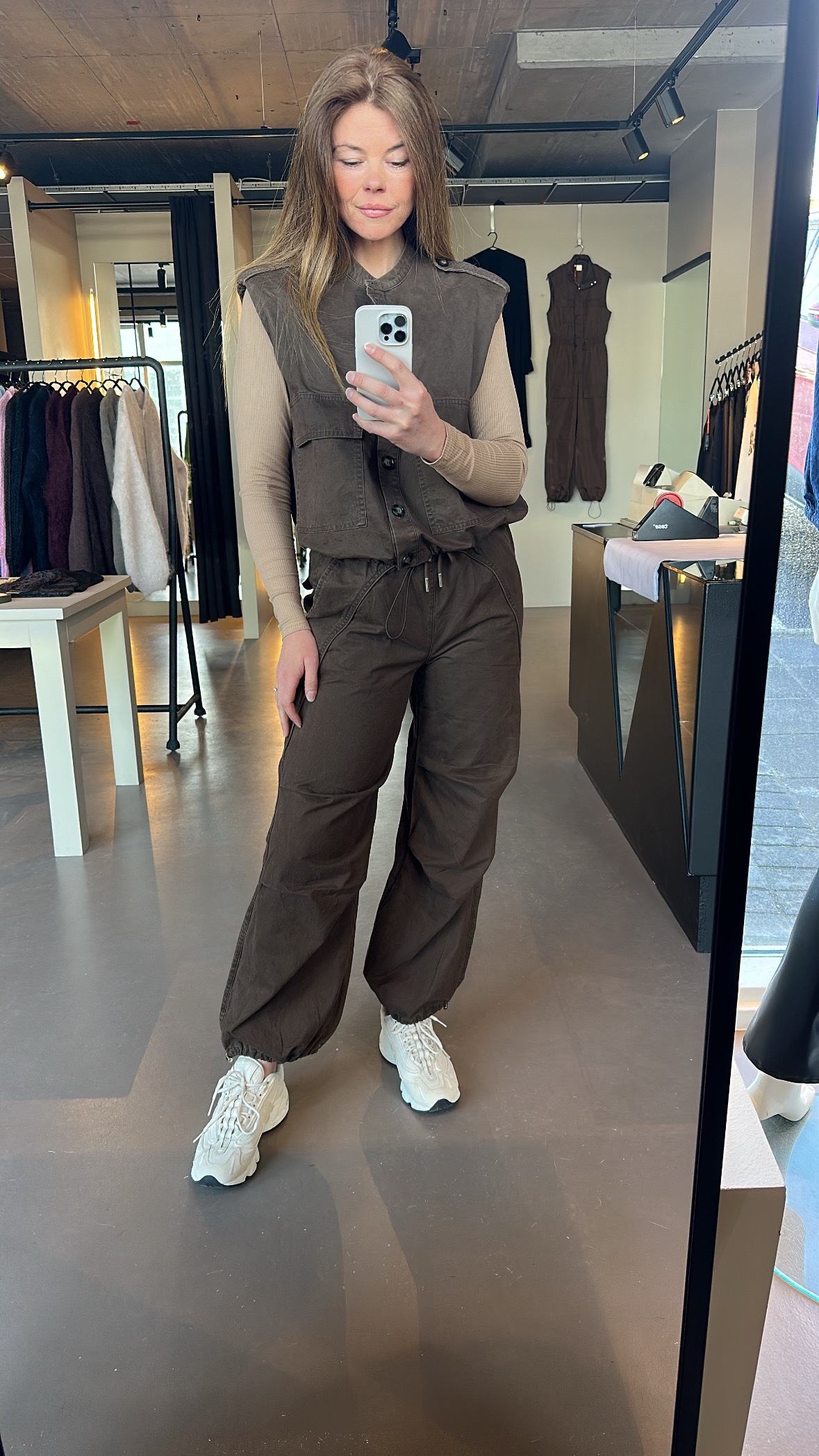 CONTINUE Carrie vest Brown - Image 2