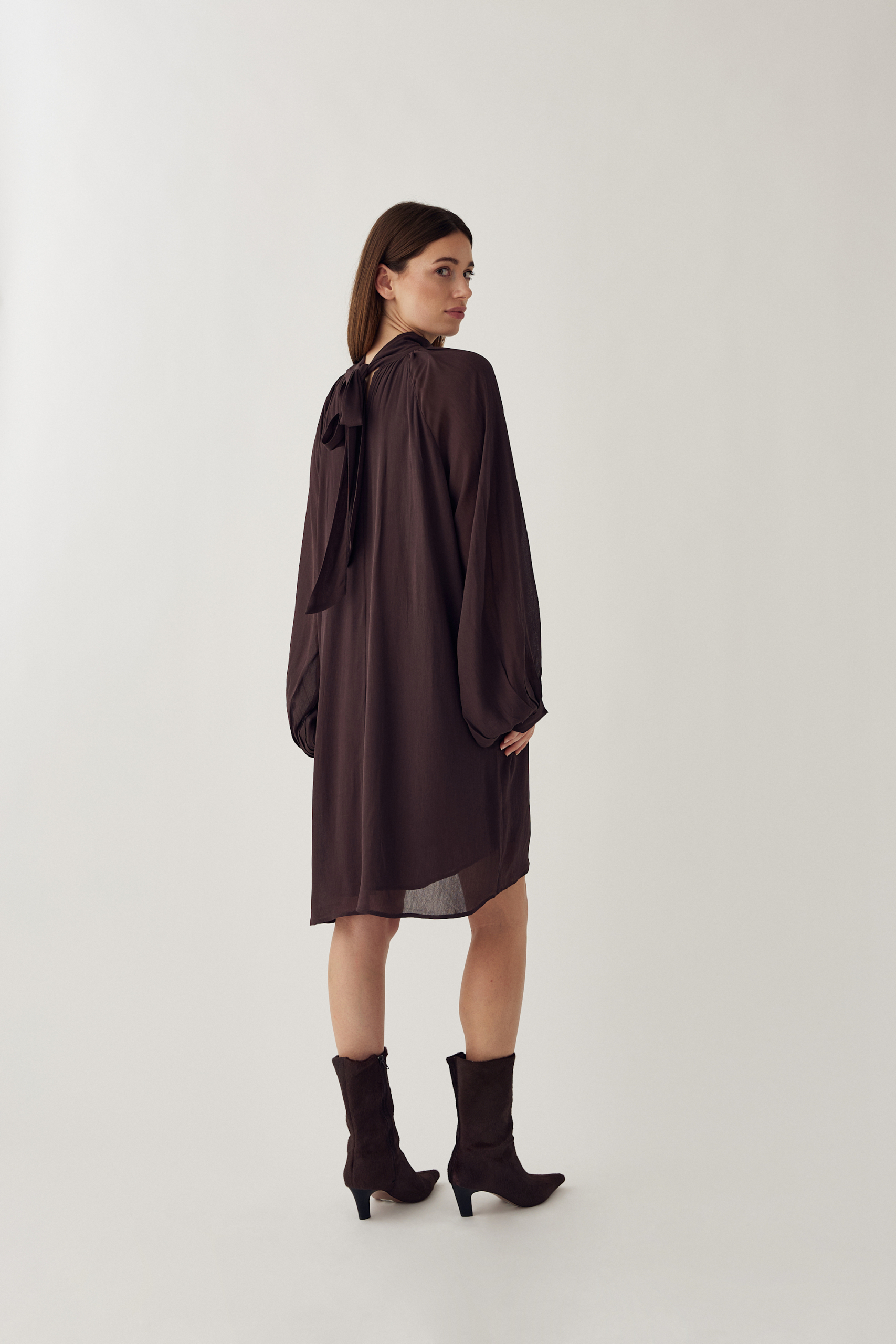 NOELLA N-Lorenia dress Chocolate - Image 4
