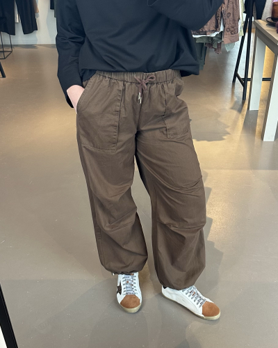 CONTINUE Carrie pant Brown